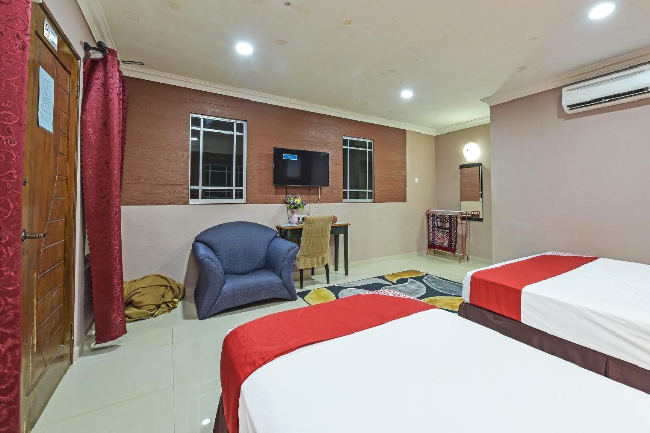 Oyo 90642 Twin Mutiara Chalet & Homestay Jeli Экстерьер фото