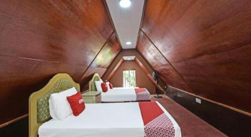 Oyo 90642 Twin Mutiara Chalet & Homestay Jeli Экстерьер фото